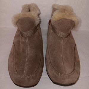 EASY SPIRIT FAUX FUR ANKLE BOOTS